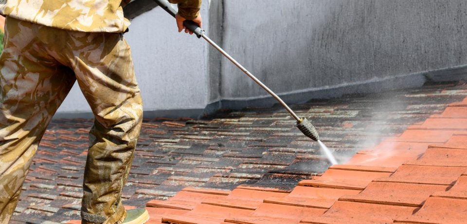 DIY Roof Cleaning: Tips and Common Mistakes to Avoid